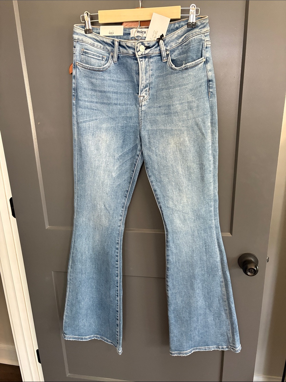 Mica Light Wash Flared Women’s Jeans - nwt